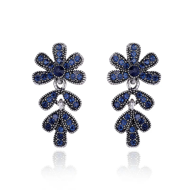 Sparkling Rhinestone Flower Petals Drop Earrings Silver Color Women Piercing Earrings Trendy Christmas Party Jewelry Gift 2019