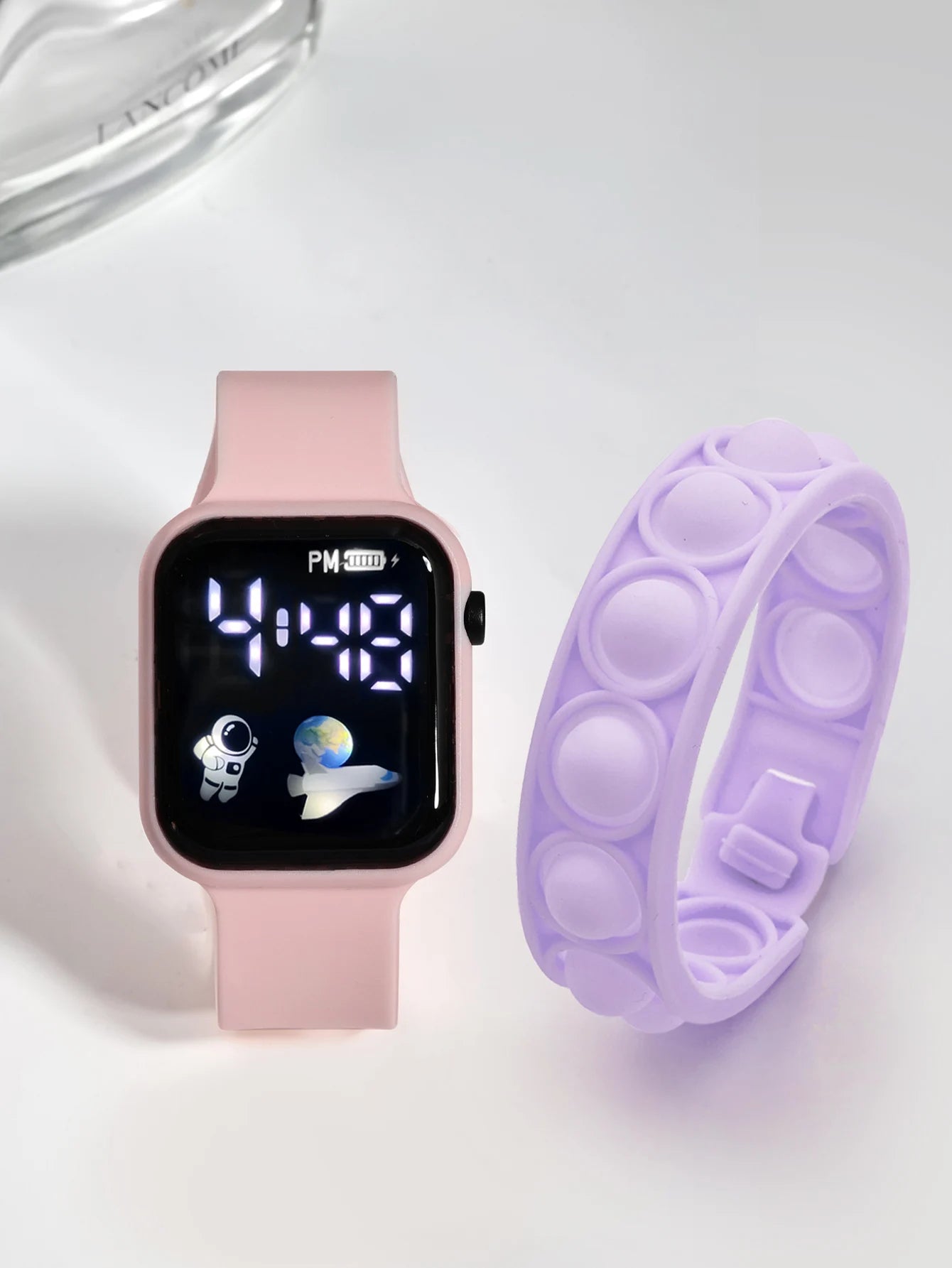 2PCS Children's Smart Watch Bracelet Simple and Fashionable Student Outdoor Sports Electronic Watch Gift for Boys and Girls