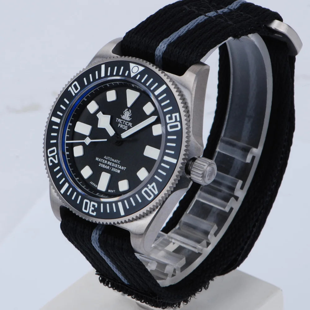 Tactical Frog Titanium Dive Watch Men 42mm NH35 Automatic Mechanical Movement Sapphire Glass 200M Waterproof BGW-9 Luminous