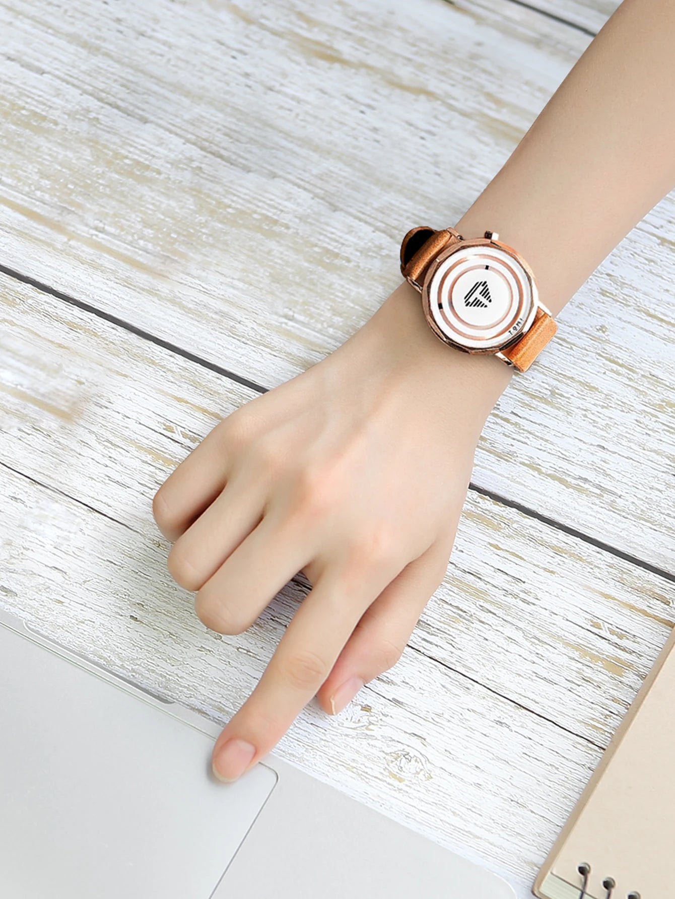 TOMI Women's Minimalist Retro Quartz Watch Fashion Creative Versatile Women's Watch Clock Gift Reloj Festival Gift