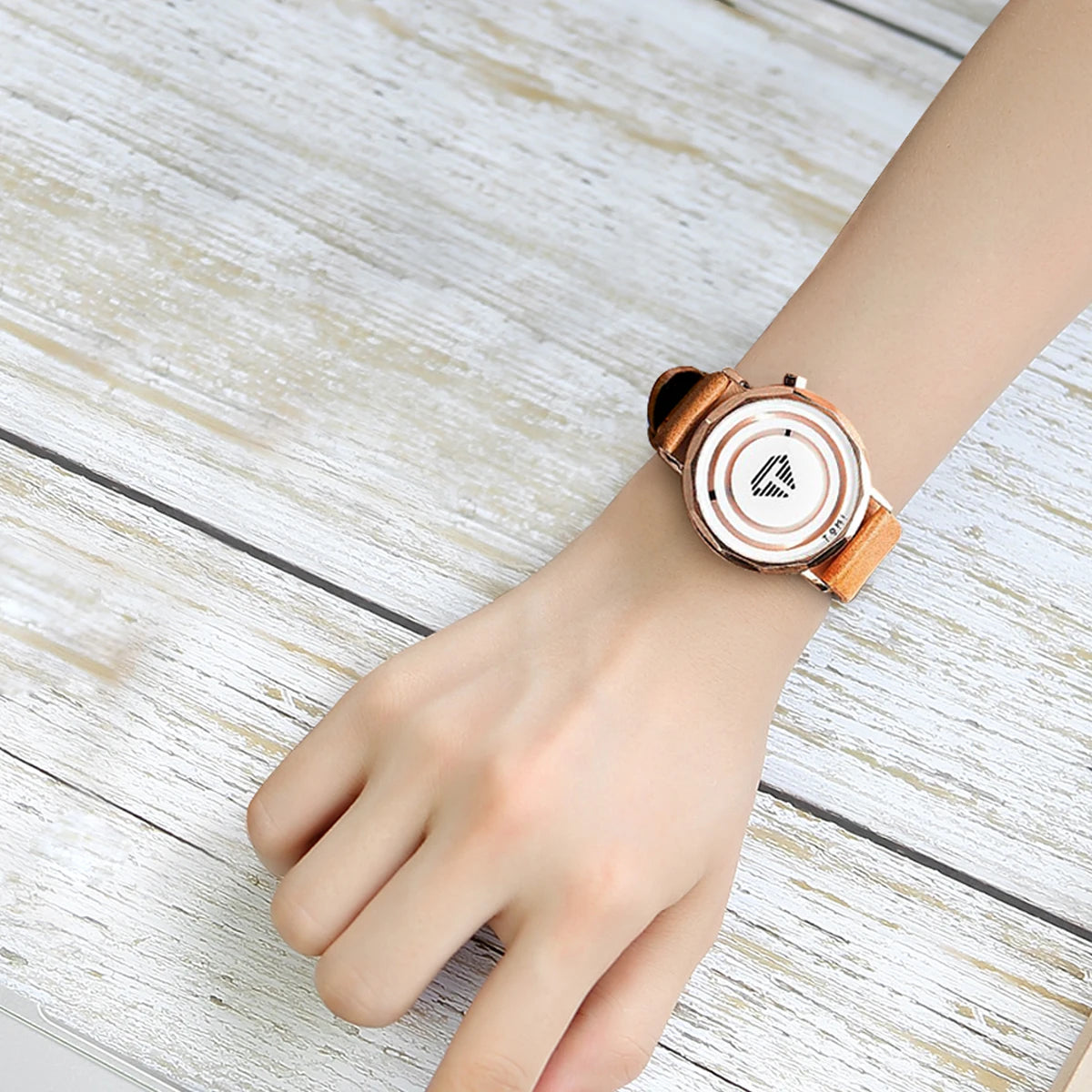 TOMI Women's Minimalist Retro Quartz Watch Fashion Creative Versatile Women's Watch Clock Gift Reloj Festival Gift