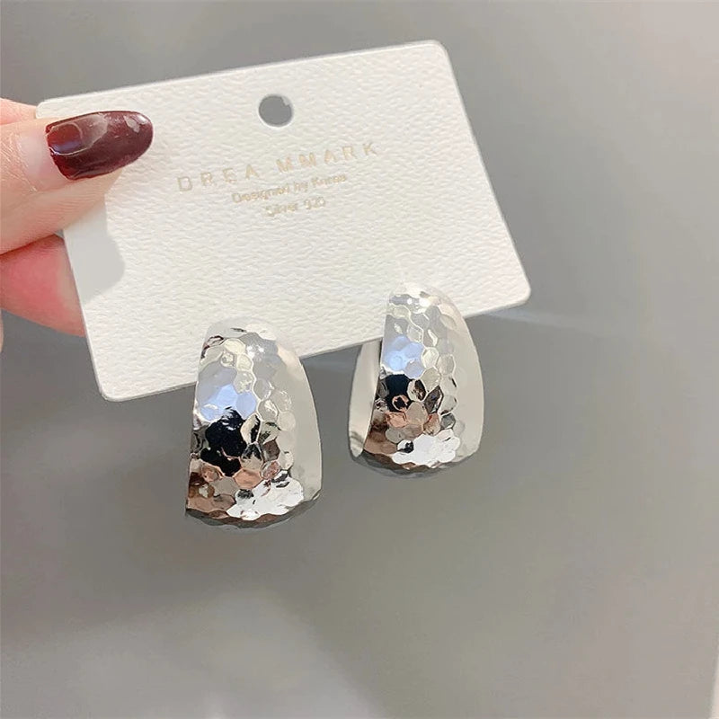 1 Pair Of Retro Cool Wind Gold Plated Silver Plated Imitation Pearls Simple Series A Number Of Exaggerated Earrings