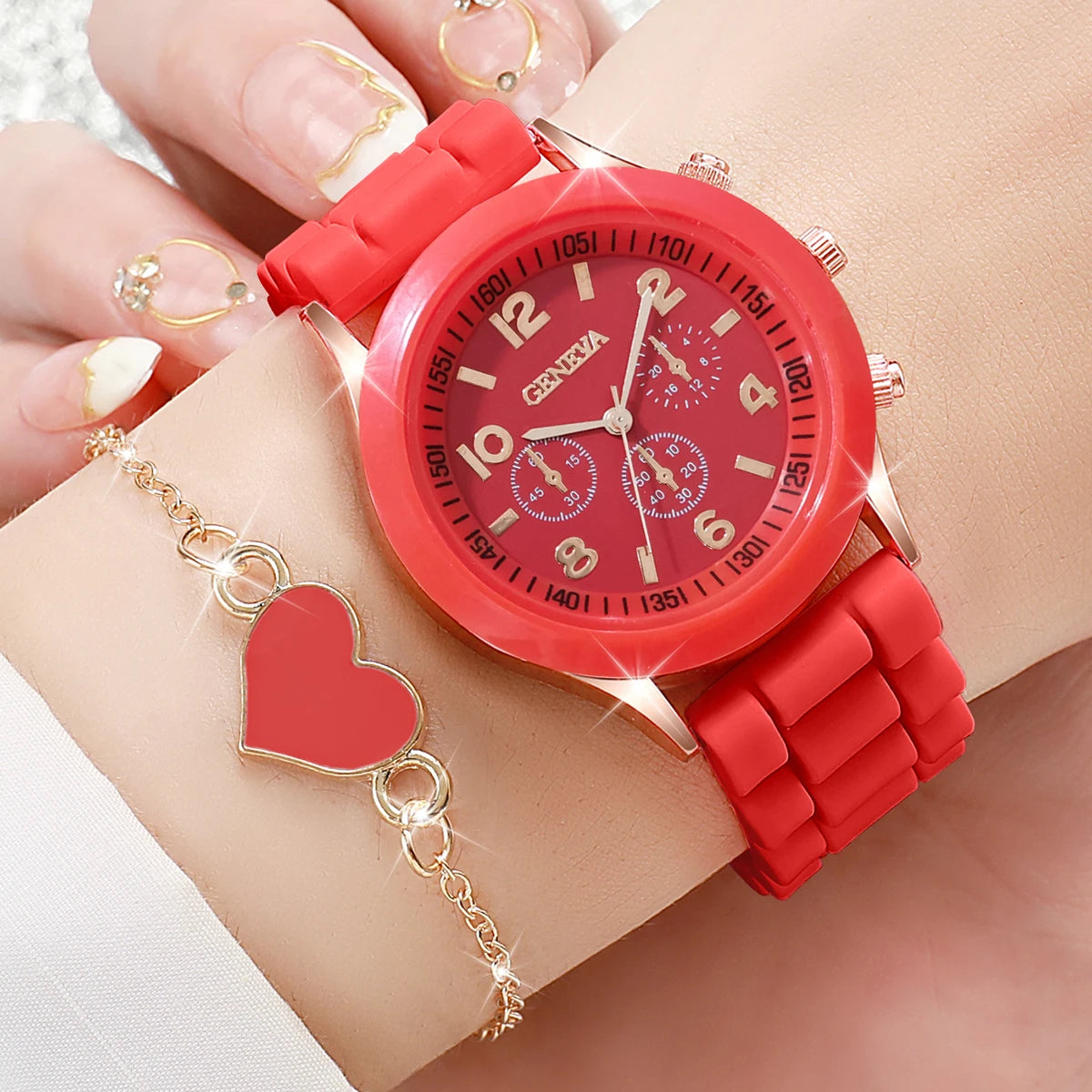 4PCS/Set Couple's Watches Fashion Silicone Band Women Quartz Watch Heart Bracelet Set（Without Box）