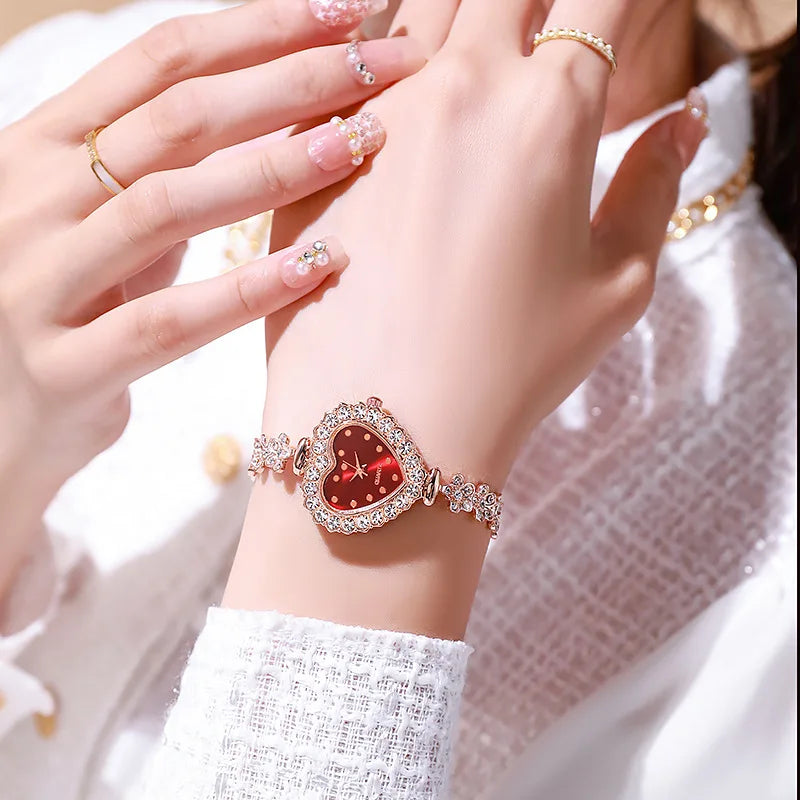 Ladies' Fashion And Exquisite Heart-Shaped Dial Quartz Watch for Women（Without Box）