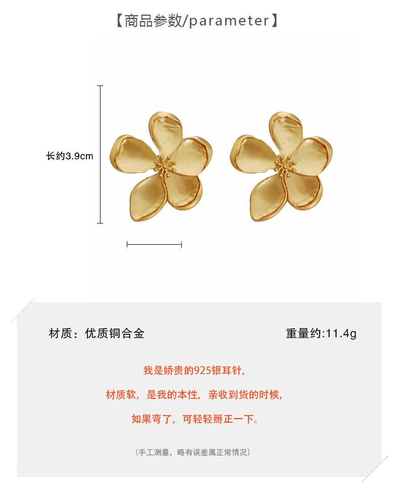 Europe and The United States Women Jewelry Flower Earrings New Temperament Pendant Earrings Girls Senior Sense of Party Jewelry