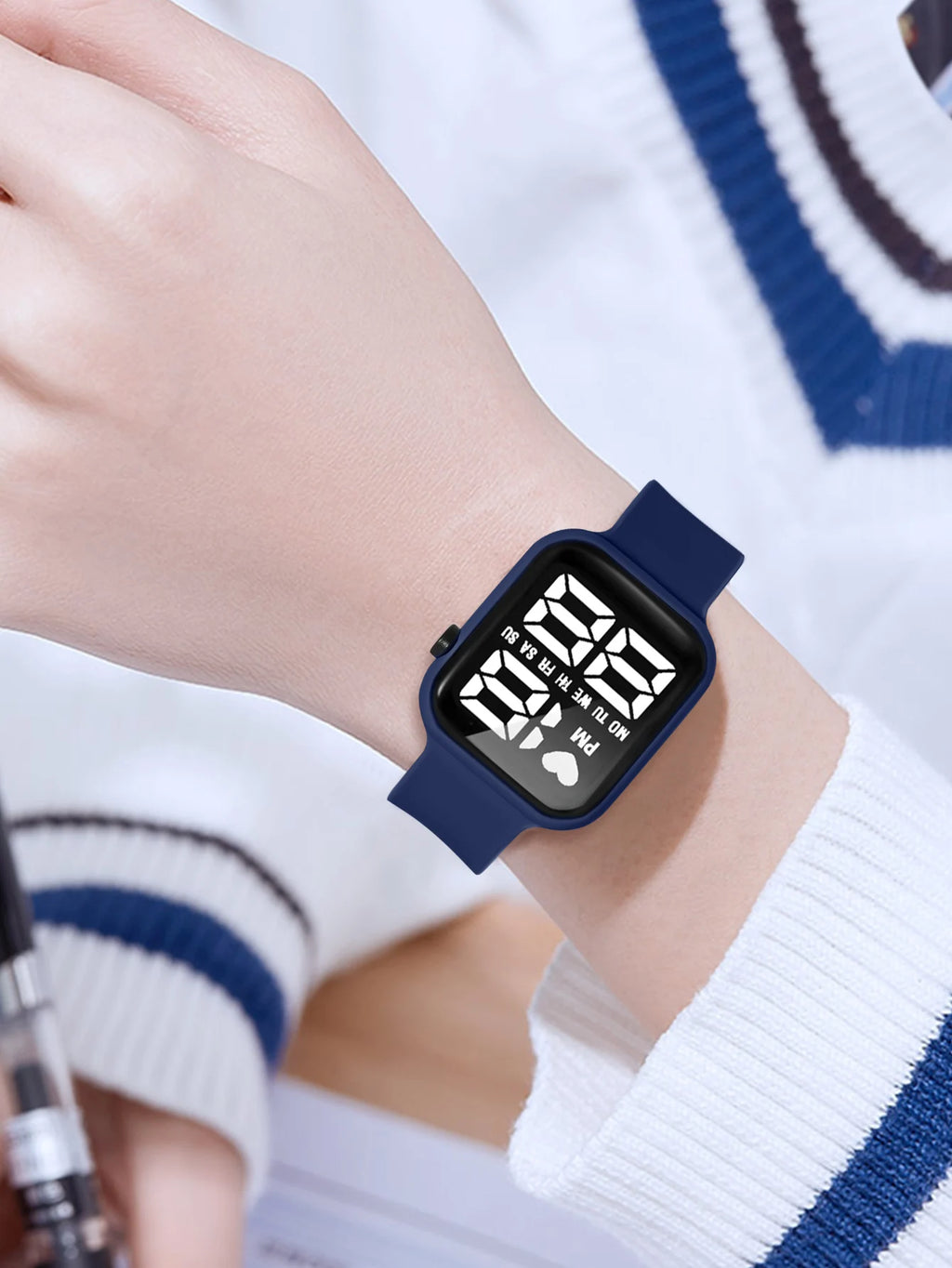 Children's Electronic Watch With heart-shaped Date Display Minimalist Sports Electronic Watch Student Daily Life Digital Watch