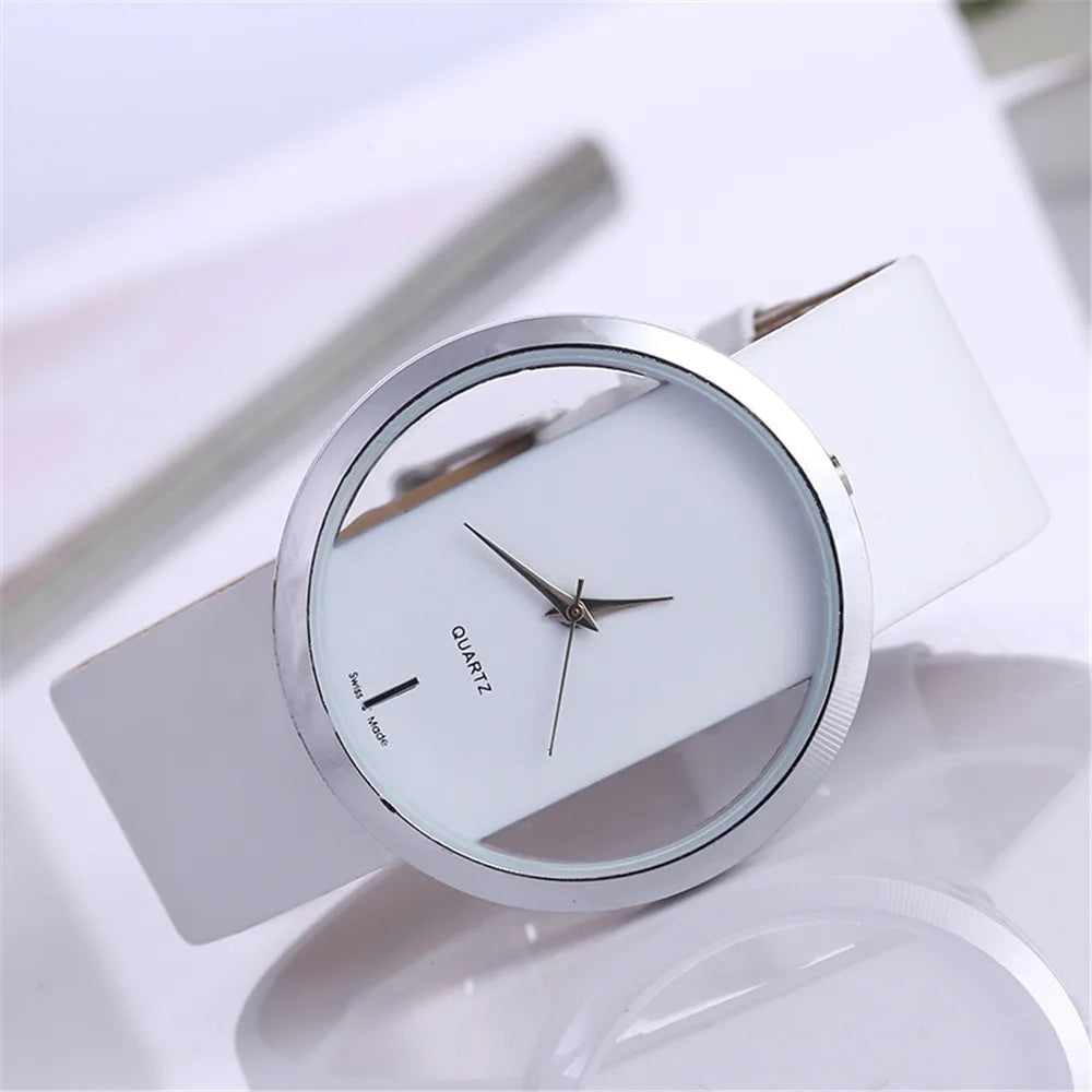 Fashion Women Watches Famous Hollow Ladies Wrist Watch Women Transparent Leather Strap Quartz Watch Relogio Feminino Clock