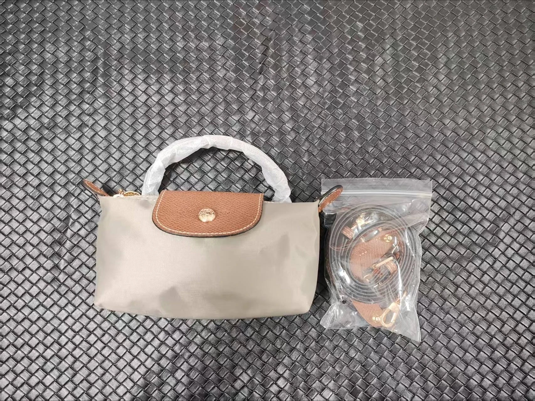 Fashionable New Non Perforated Nylon Bag Portable with Shoulder Straps Multifunctional Shoulder Bag Dumpling Bag Mini Handbag