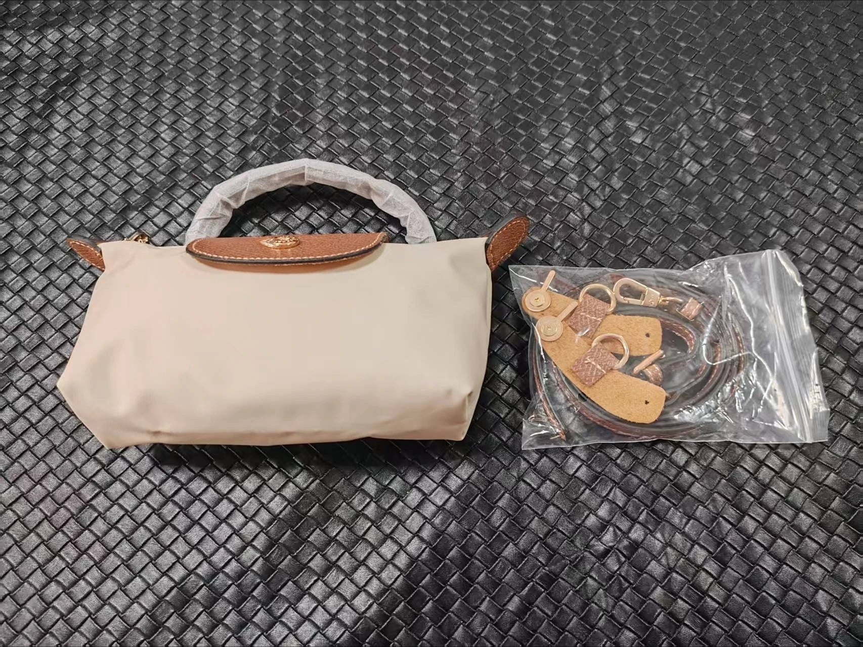 Fashionable New Non Perforated Nylon Bag Portable with Shoulder Straps Multifunctional Shoulder Bag Dumpling Bag Mini Handbag