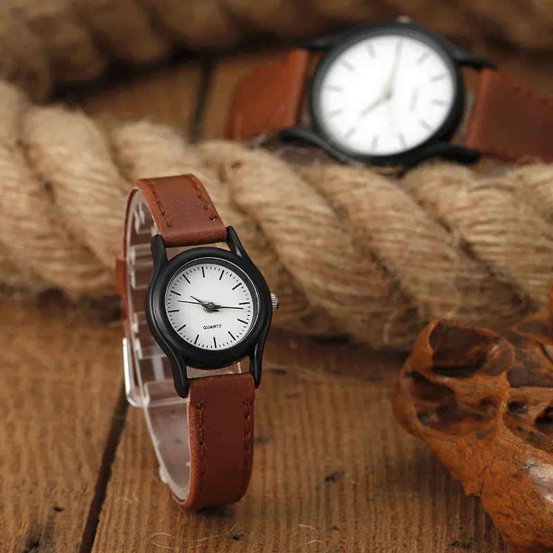Simple Vintage Classic Couple Watches 2025 Women for Men Watches New Leather Strap Quartz Wristwatches Relogio Montre