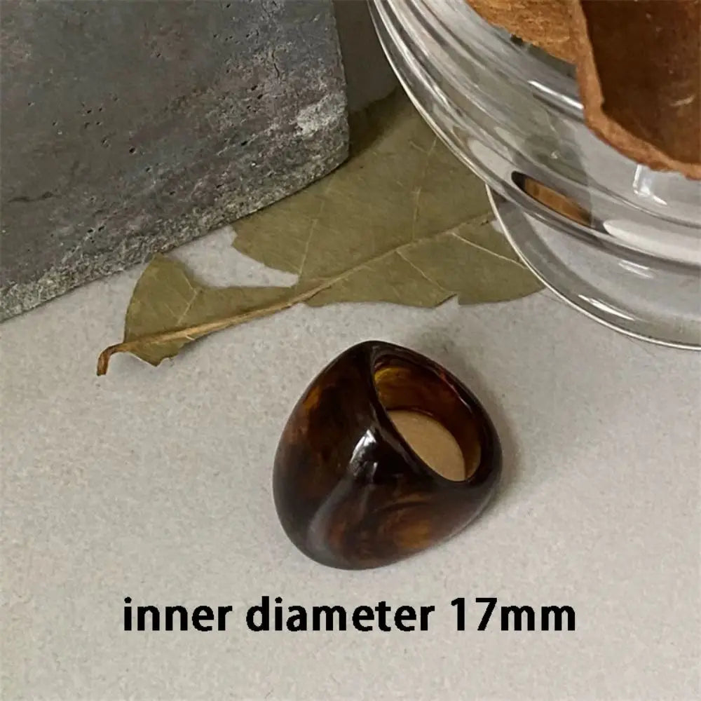 New Geometric Wide Face Chunky Ring Vintage Women Large Finger Rings Resin Amber Color Punk Jewelry