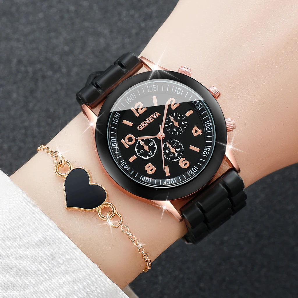 4PCS/Set Couple's Watches Fashion Silicone Band Women Quartz Watch Heart Bracelet Set（Without Box）