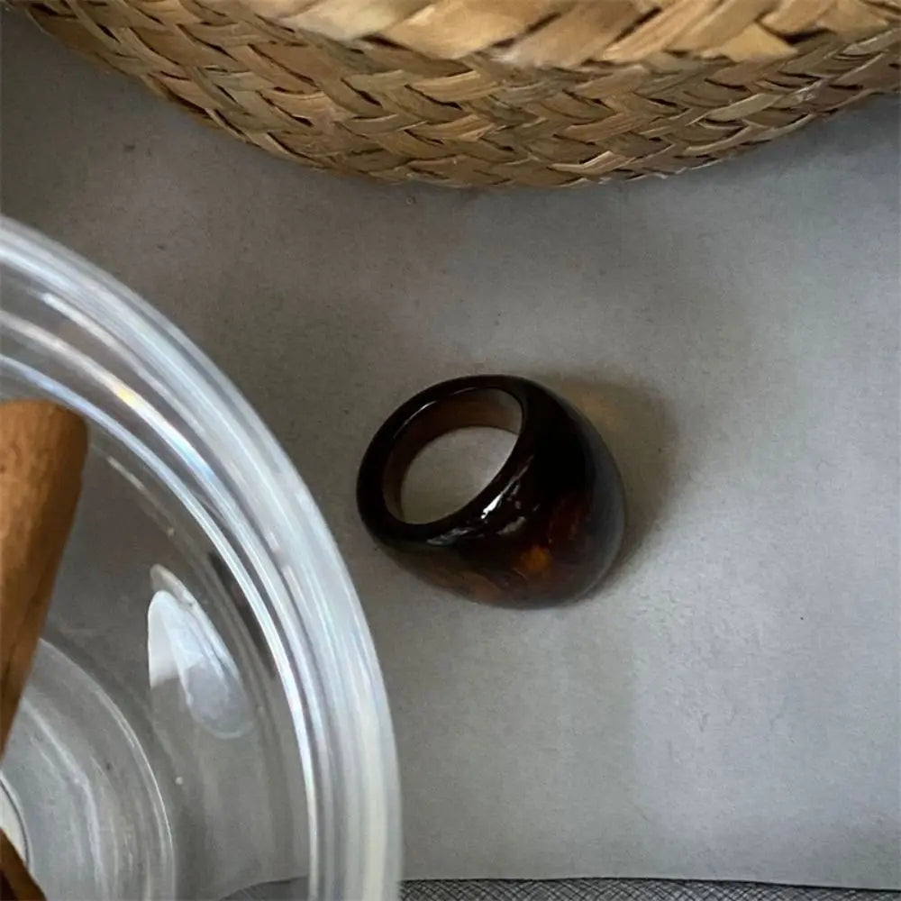 New Geometric Wide Face Chunky Ring Vintage Women Large Finger Rings Resin Amber Color Punk Jewelry